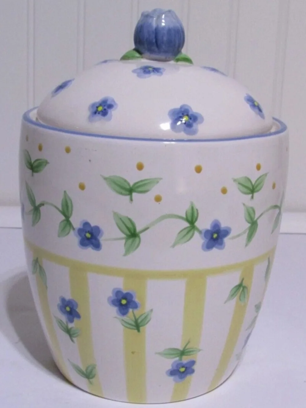 Pfaltzgraff Melissa Floral Ceramic Canister with Blue Flowers Vintage